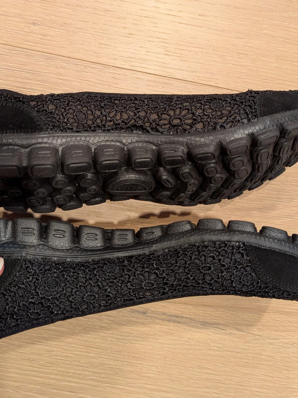 Skechers lightweight slip