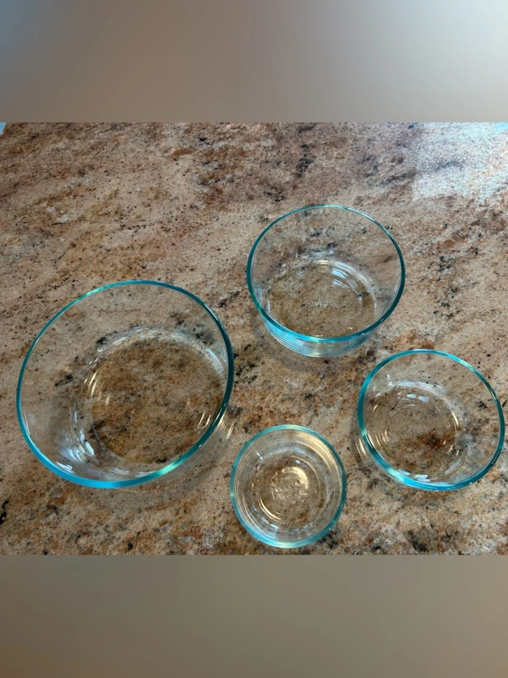 Pyrex multiple sizes