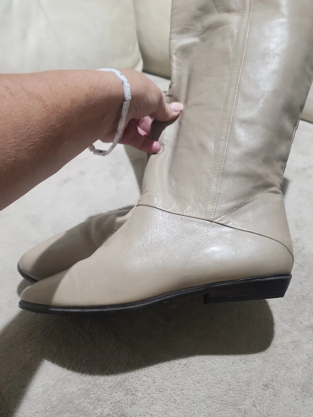Nine West streamlined over
