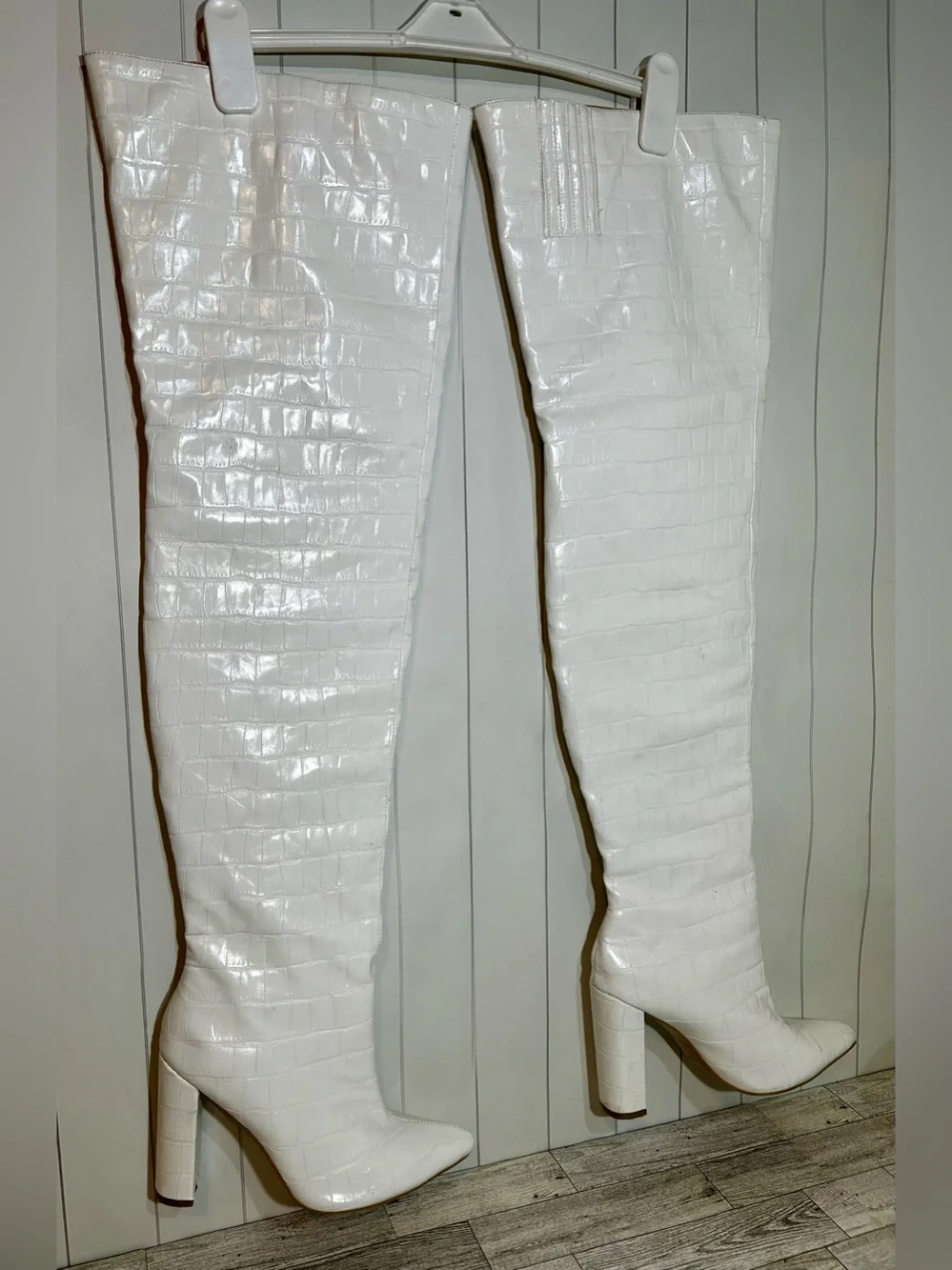 PLT excellent worn