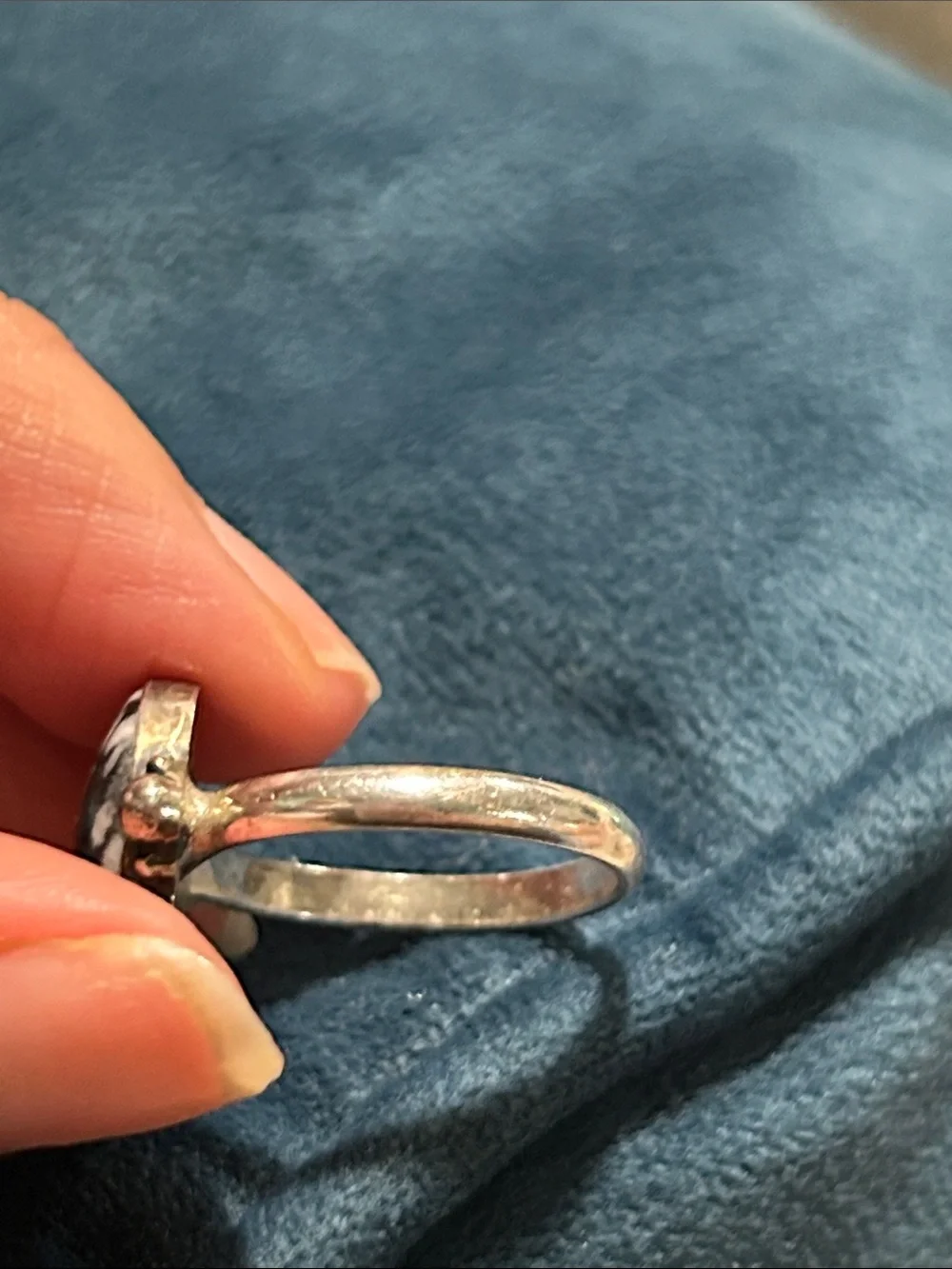 Handcrafted Silver Ring White Buffalo Turquoise Store Size 7.75
