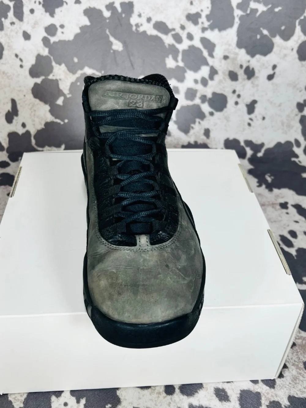 Jordan dark shadow