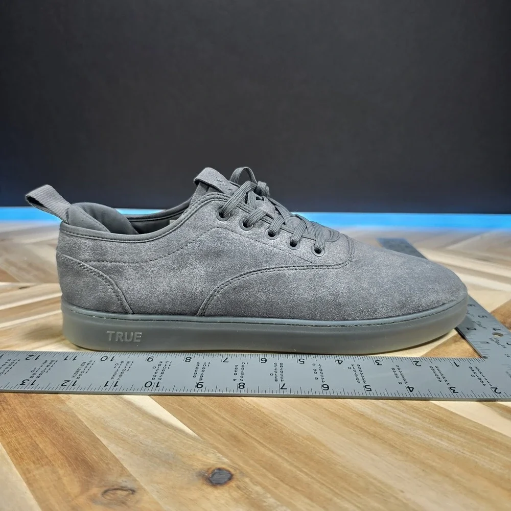 True Linkswear Future Staples FS-01 Golf Shoes Size 11.5 Gray Leather Spikeless