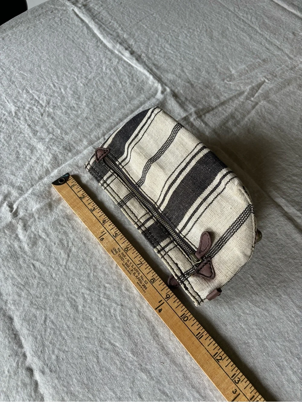 N/A simple zippered