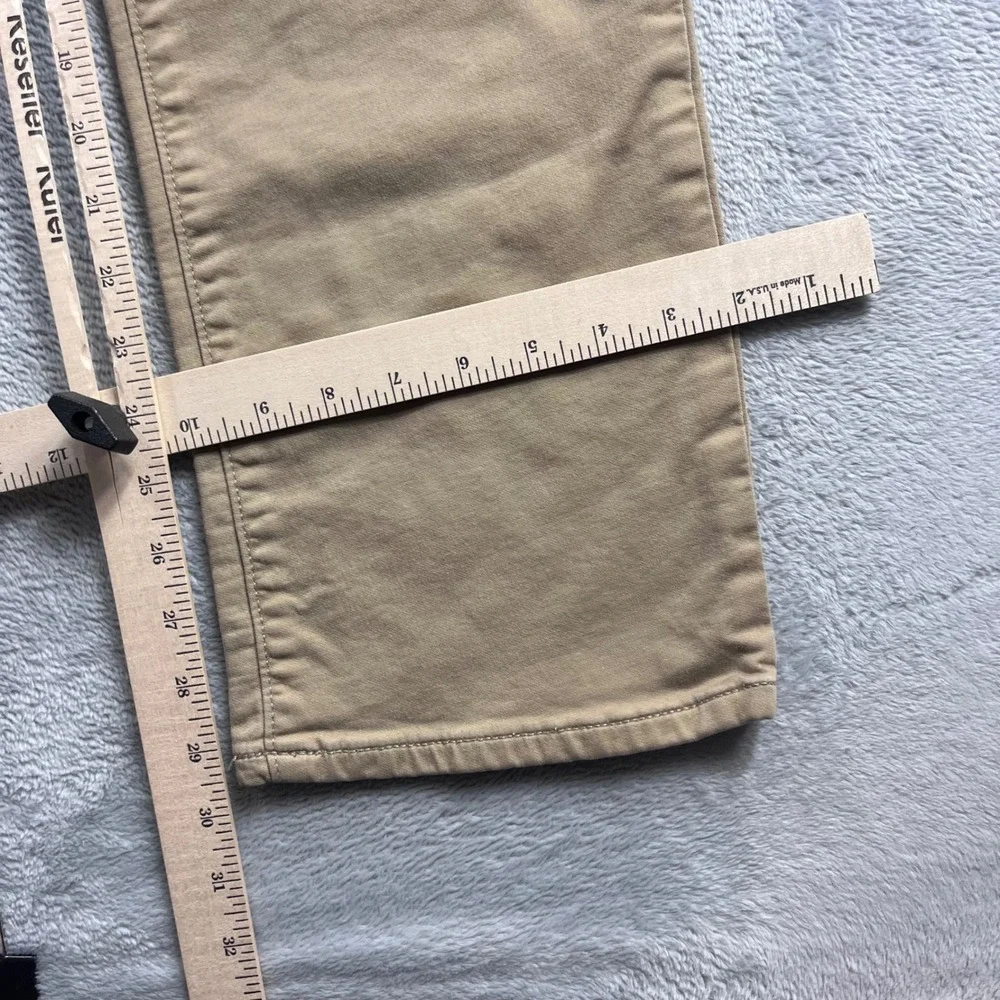 Banana Republic five ideal button