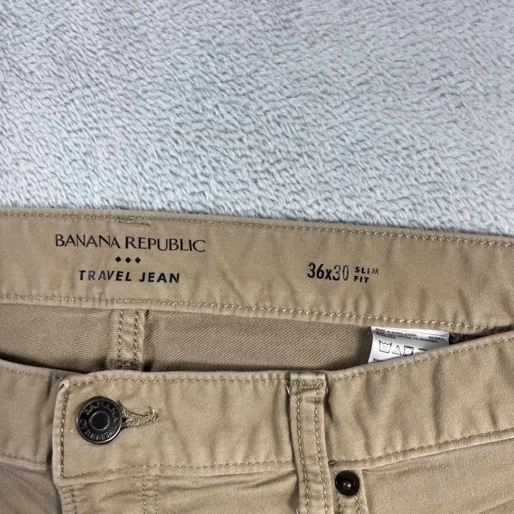 Banana Republic fly comfortable banana