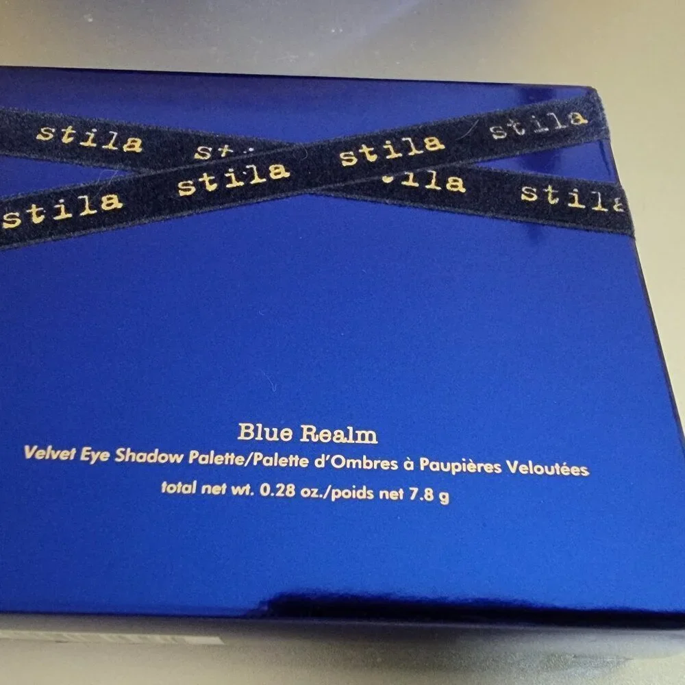 Stila beautiful sophisticated