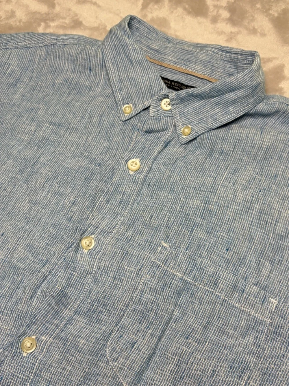 Banana Republic features shipping please