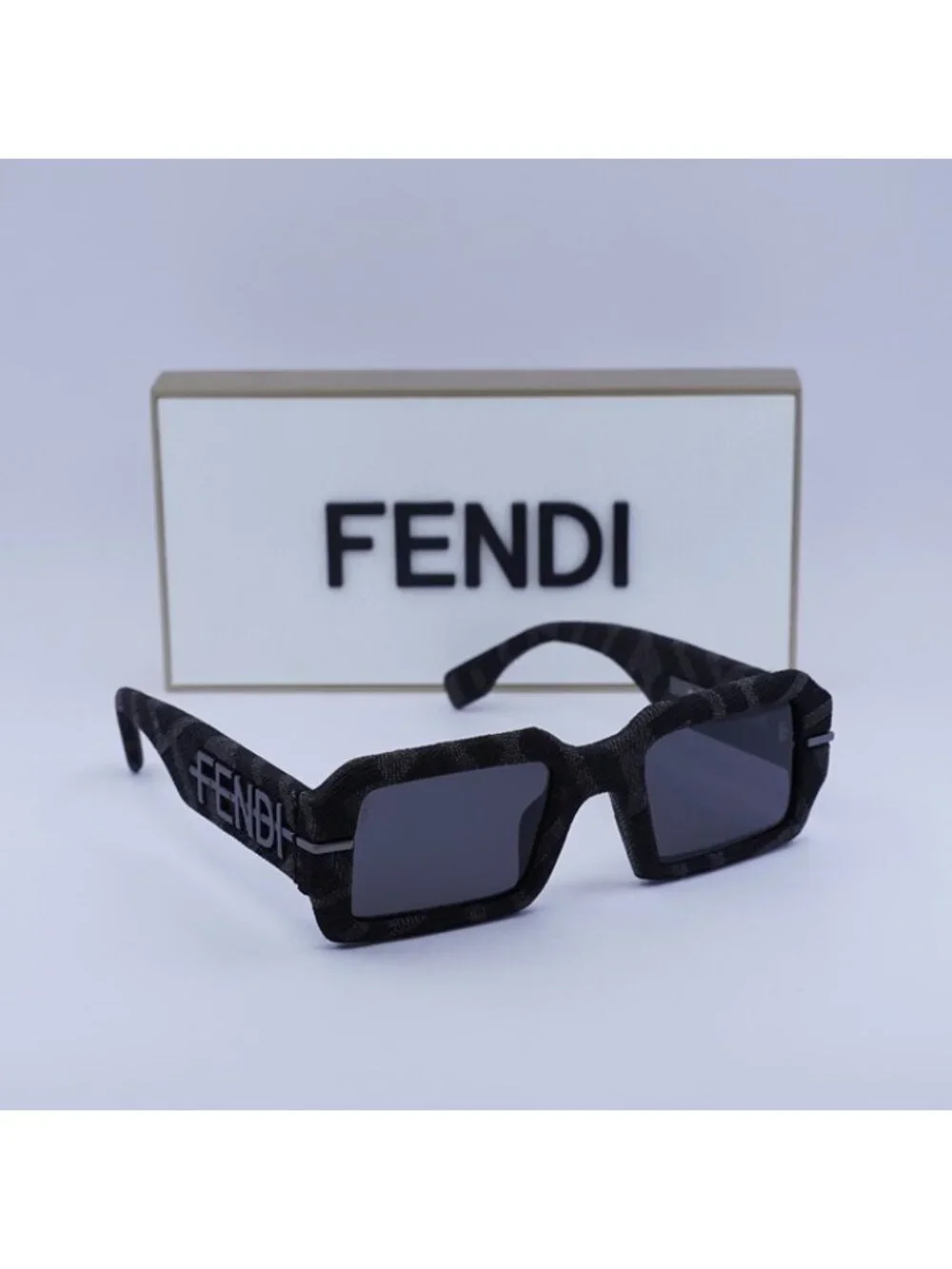 Fendi FE40074U 05A Sunglasses Grey Monogram Rectangle Frame, Grey Lenses