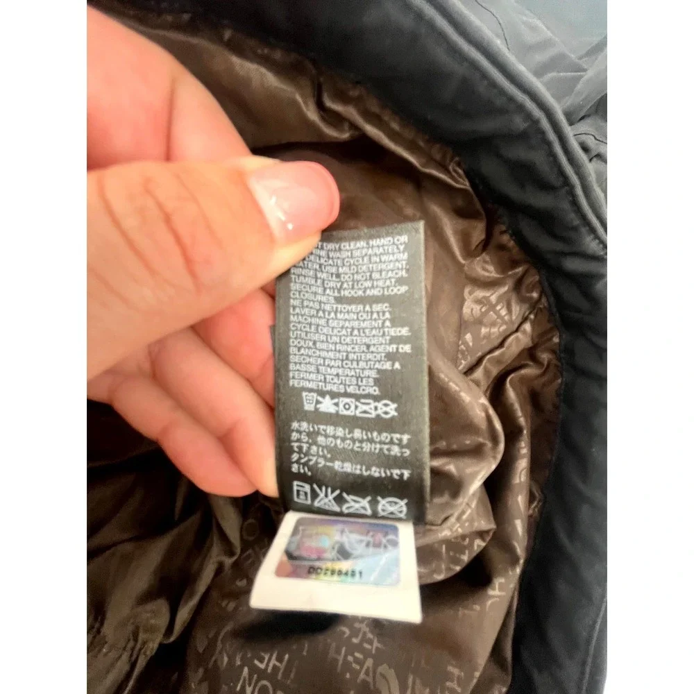 The North Face Dryvent‎ Ski Jacket Mens Small Black Lined Waterproof Insulated