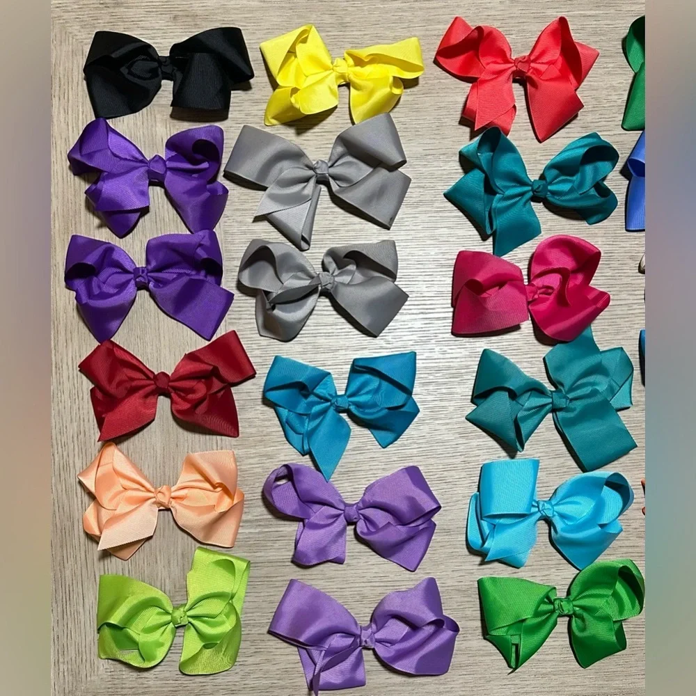 Ruffle Girl.  6” GrosgrainRibbon Hair Bows w/ small alligator clips.  Bow #13-18
