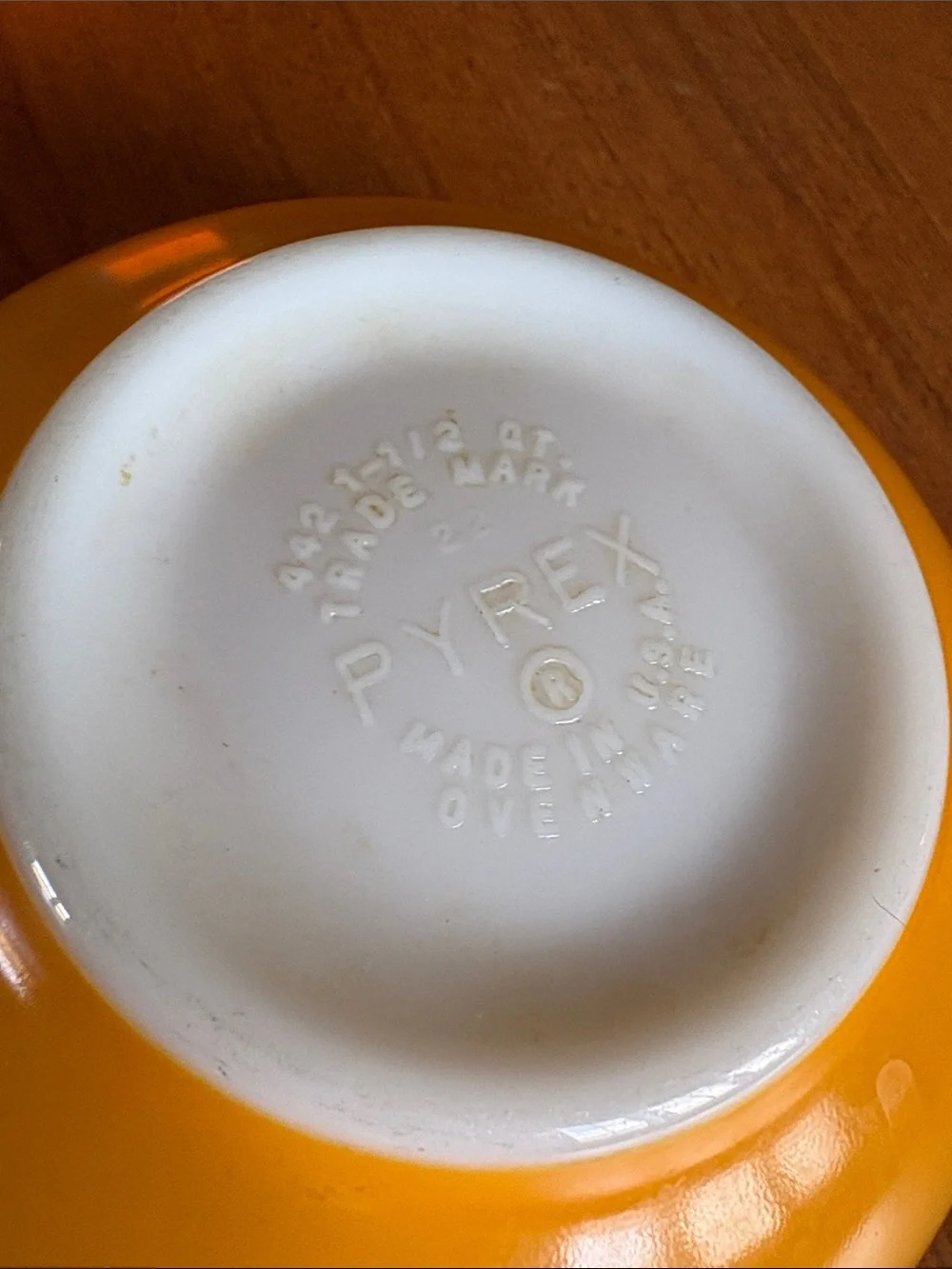 Pyrex preowned vintage