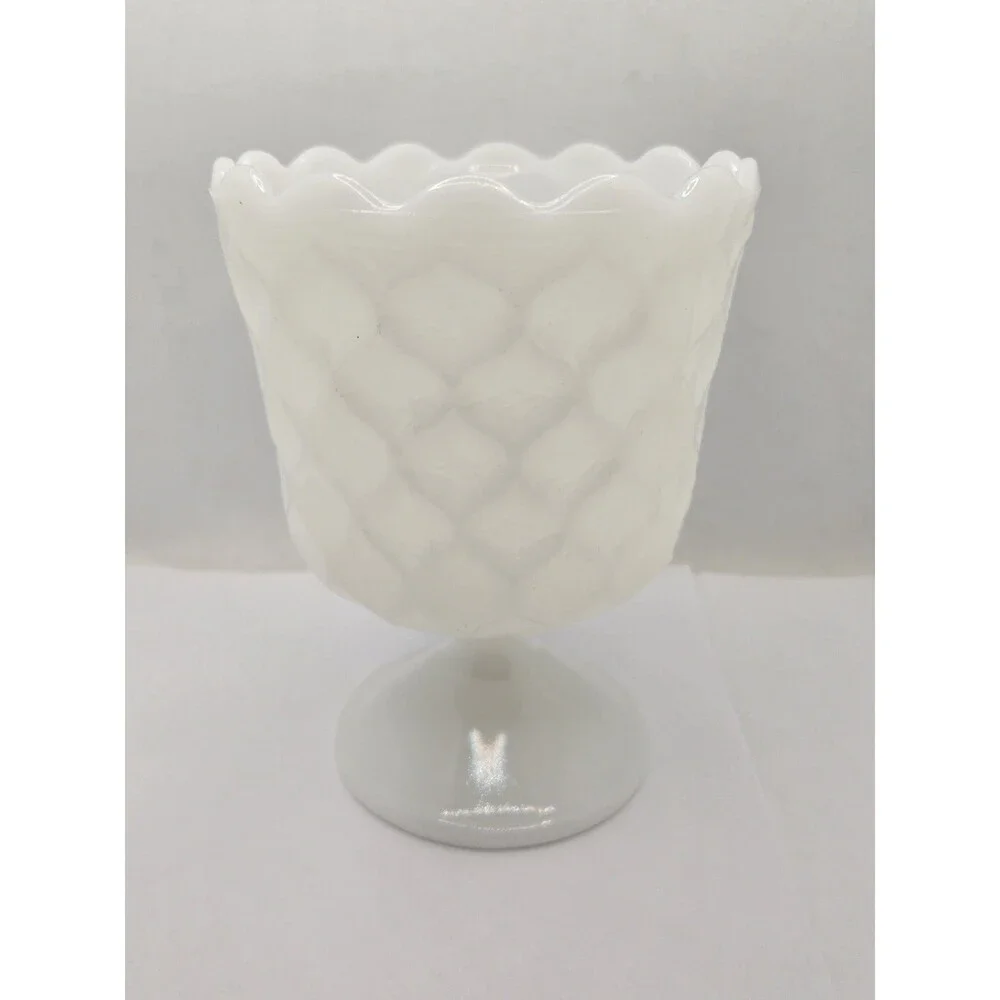 Vtg E O Brody Co Milk Glass Footed VASE #MJ-42 – Honeycomb Pattern, 6” H, USA
