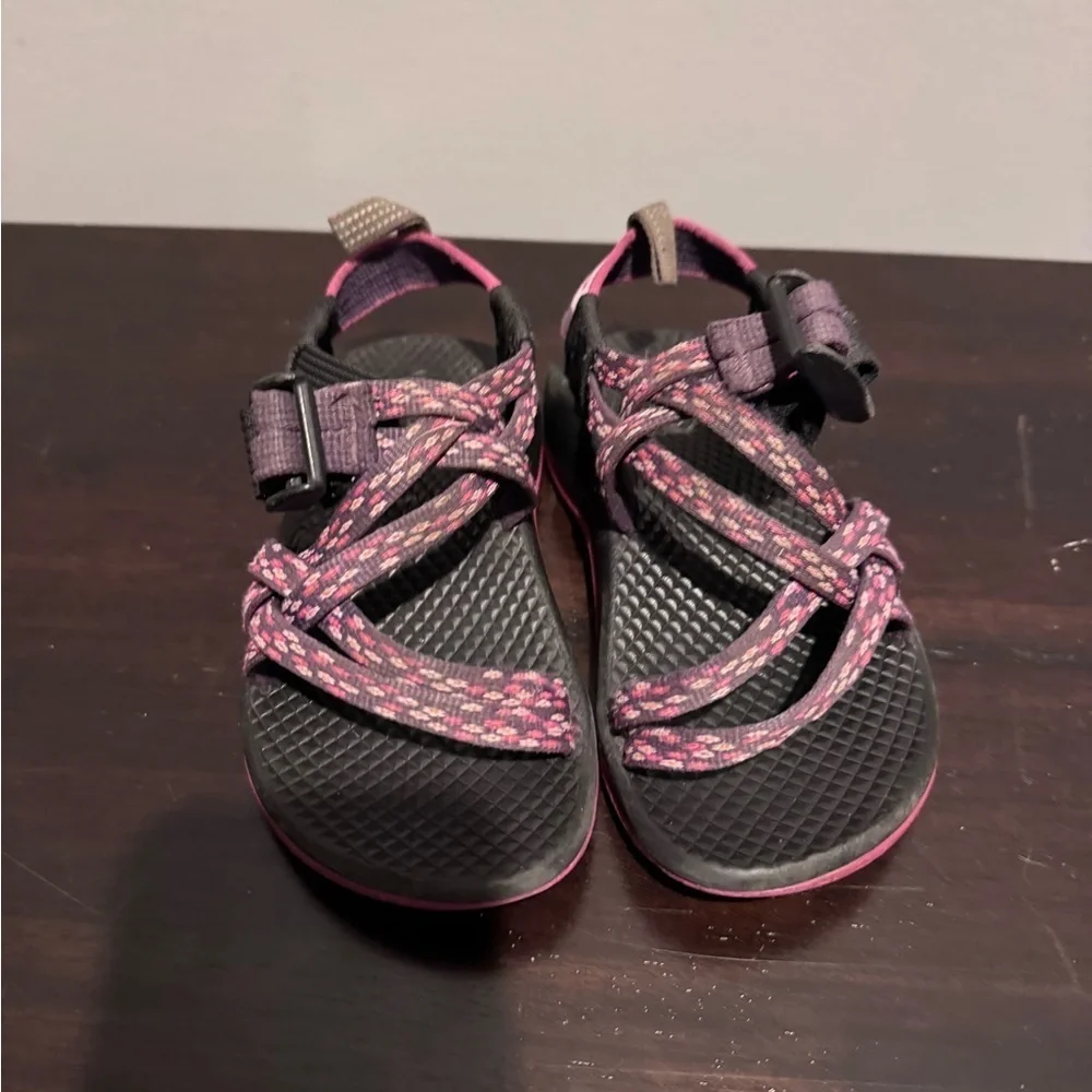 Chaco Kids Sandals in Black and Pink