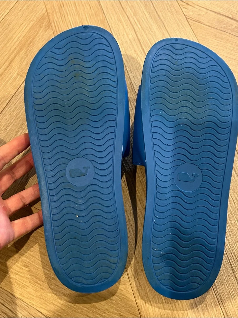 Vineyard Vines boys Blue Whale Slide Sandals