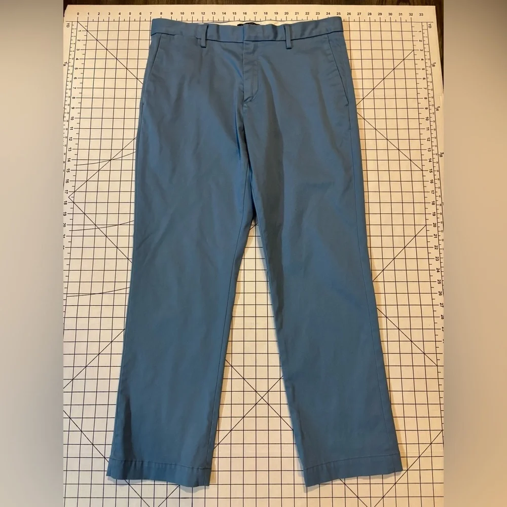 Banana‎ Republic Men’s Size 35/30 Blue Tailoring Performance Aiden Chinos