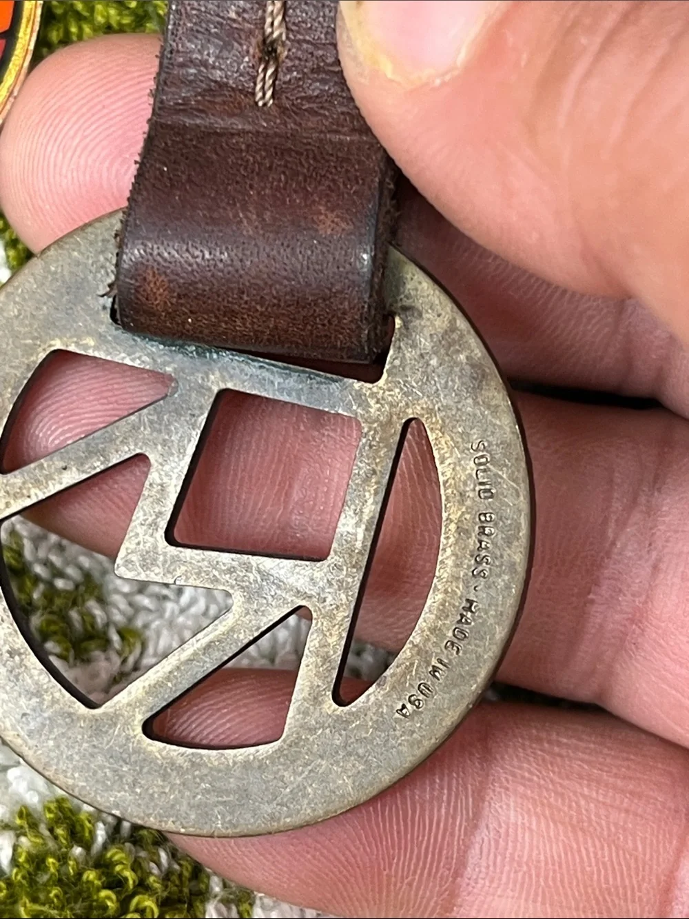 Vintage Brass compact blue