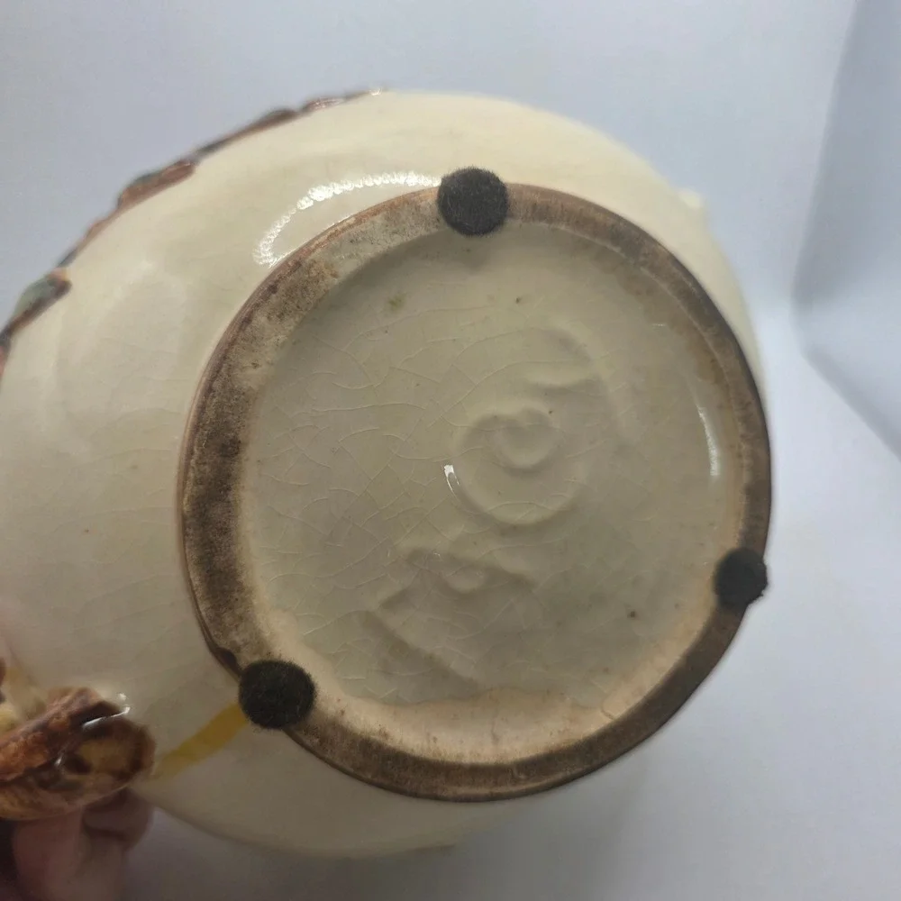 Mccoy pottery ceramic