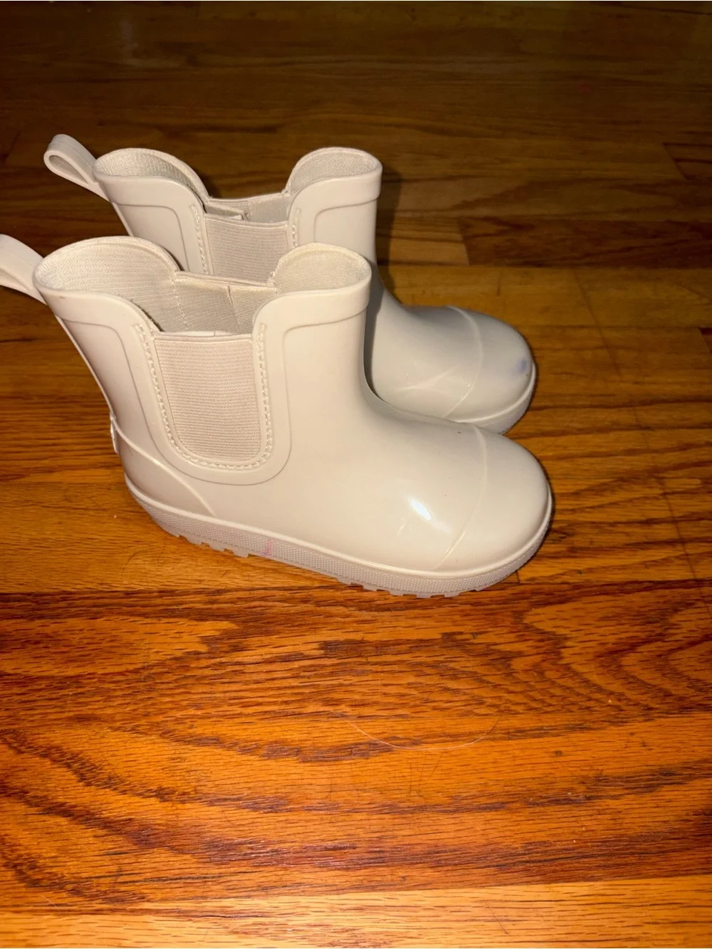 BearPaw sleek waterproof