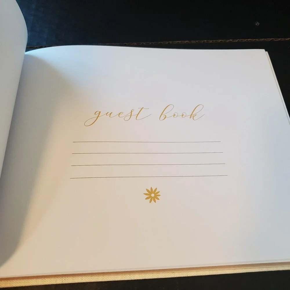 Bloom Daily Planners‎ Guest Book, Gold Linen Wedding Party Retirement Graduation