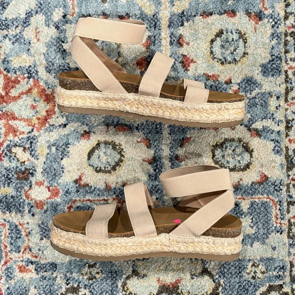 Steve Madden brand steve