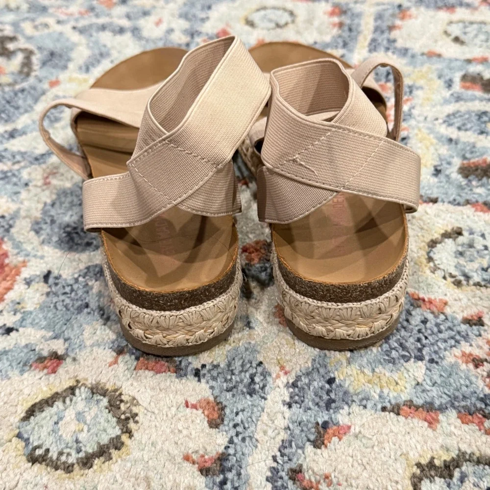 Steve Madden brand steve