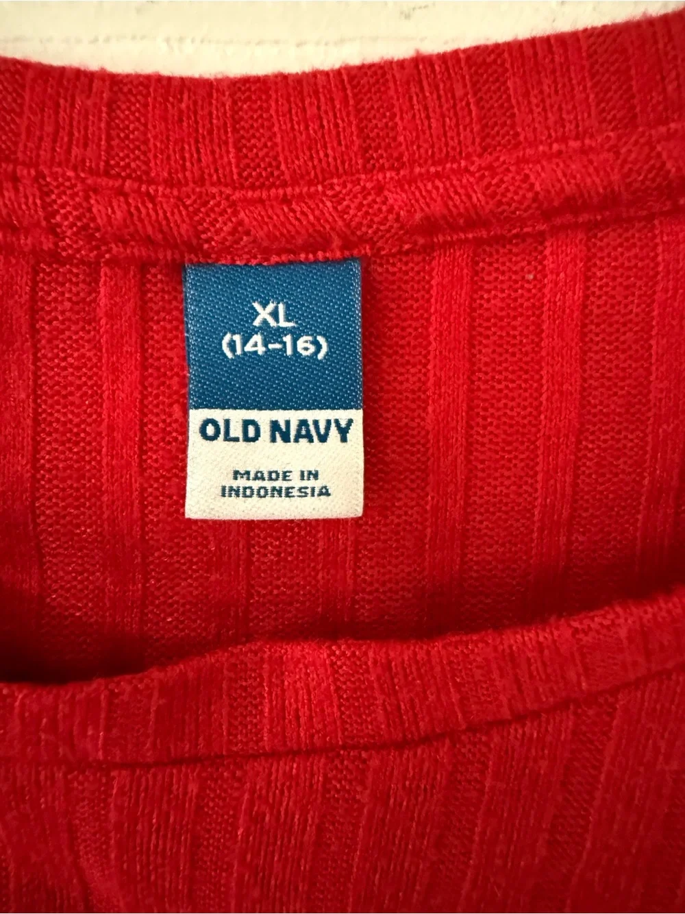 Old Navy red ribbed