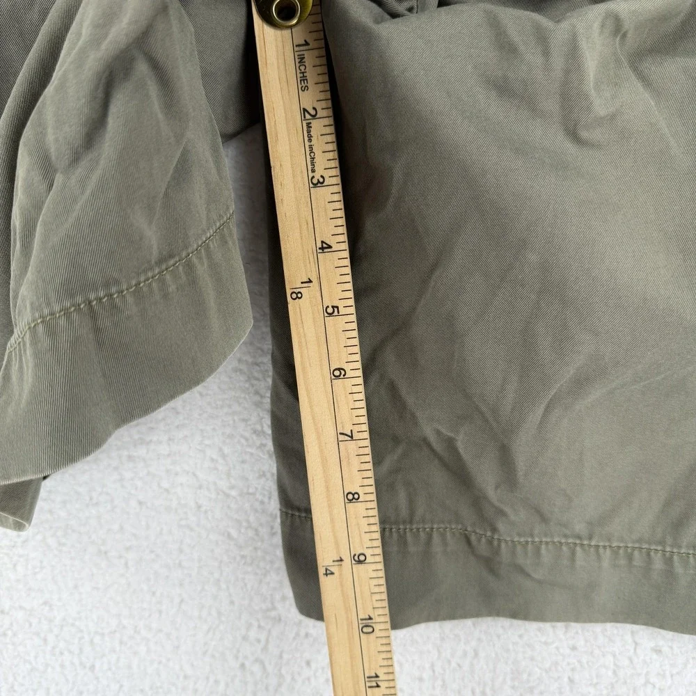 Banana Republic wear accurate day