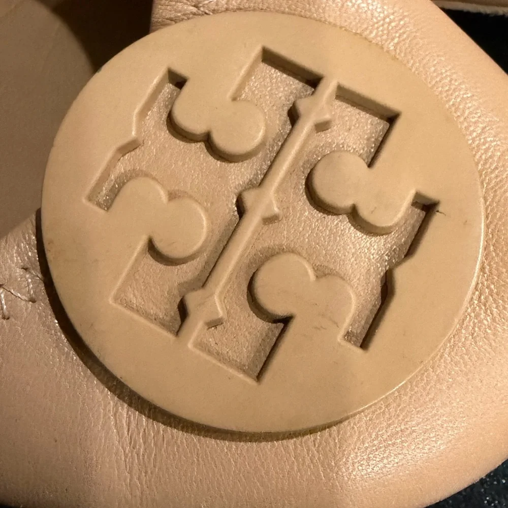 Tory Burch logo guc