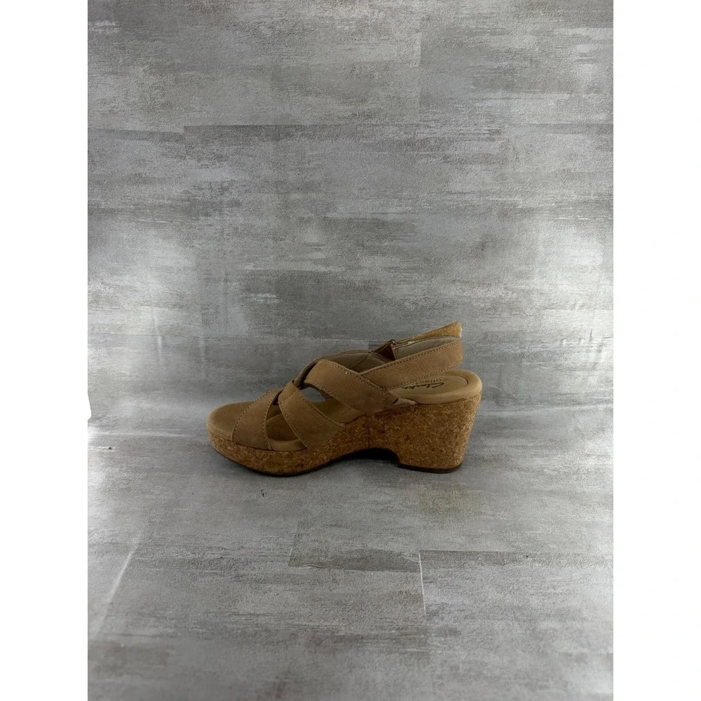 Clarks durable shape