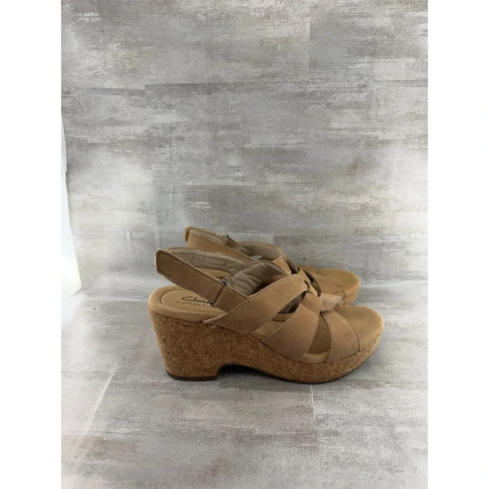 Clarks walking material