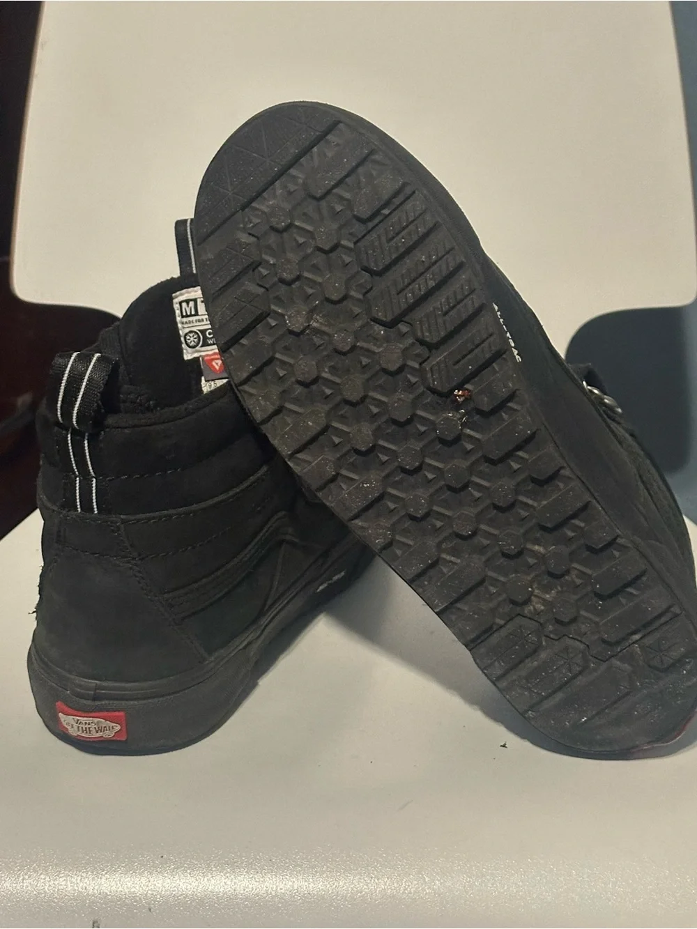 MT all black
