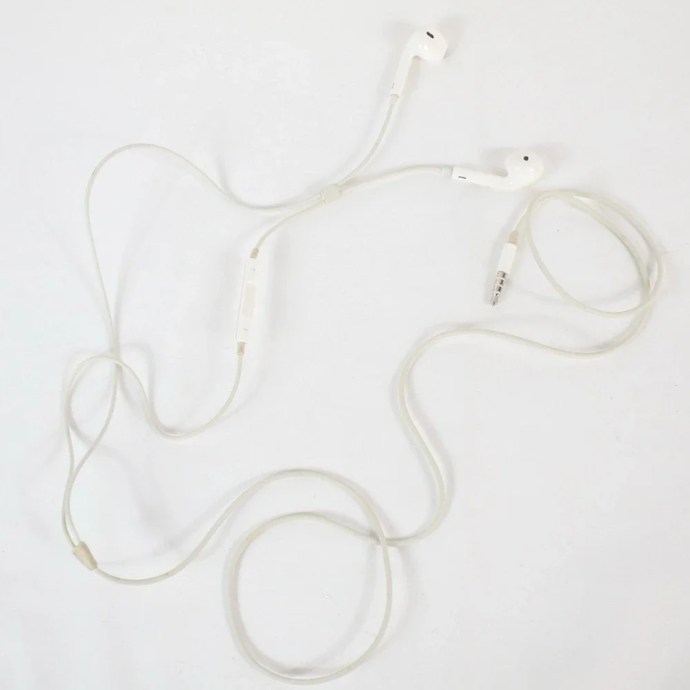 Apple‎ Wired Earphones