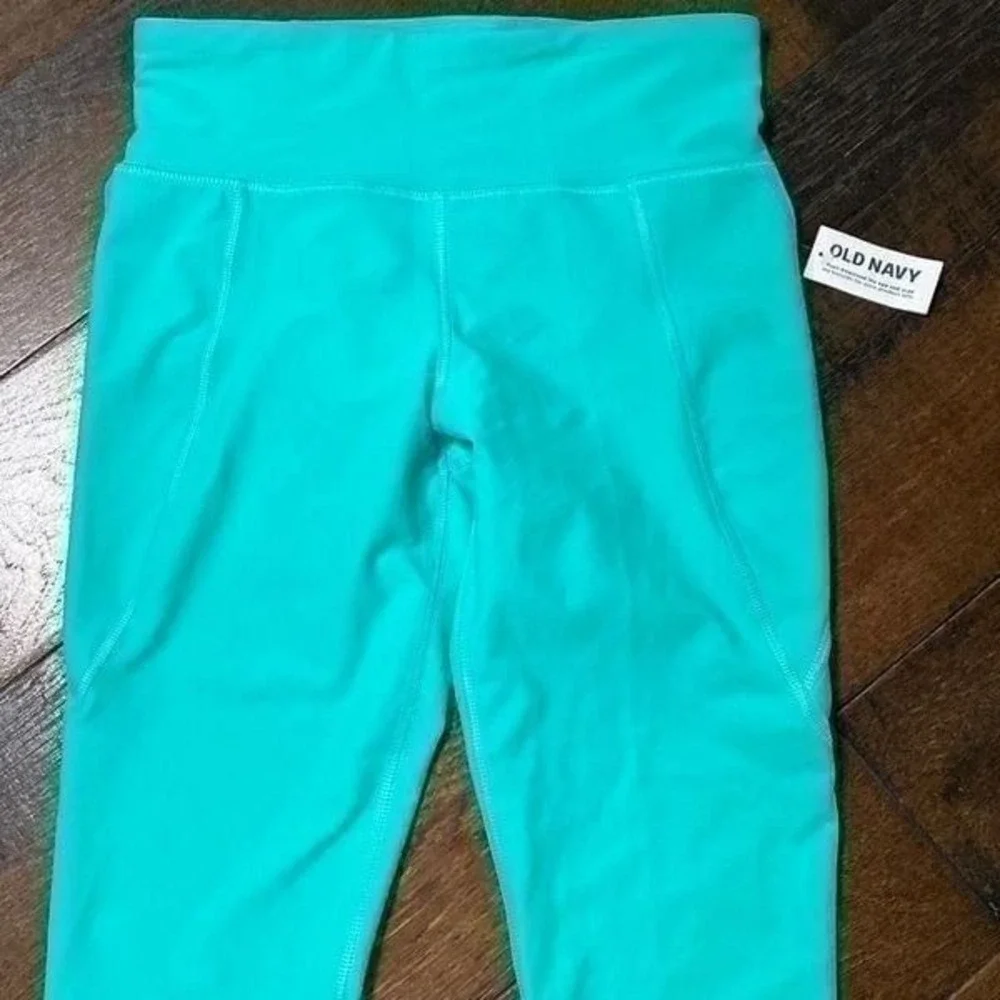 Old Navy nwt turquoise