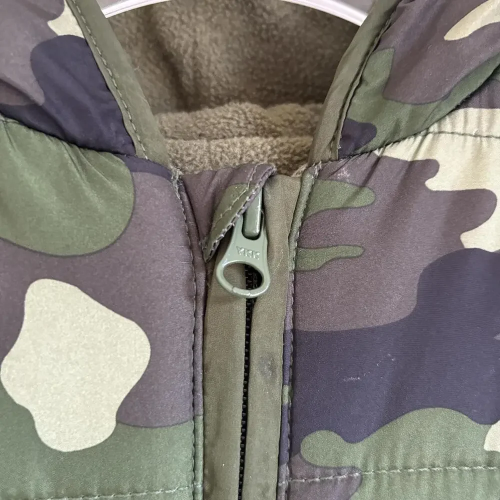 Old Navy | Toddler Snowsuit Green Black Camo Fold‎ Over Cuffs Hood Size 18-24mo