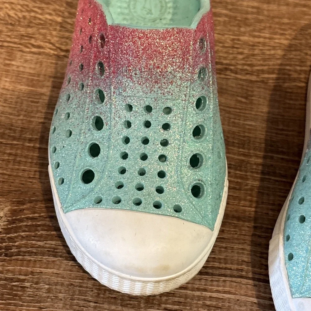 Native kids glitter