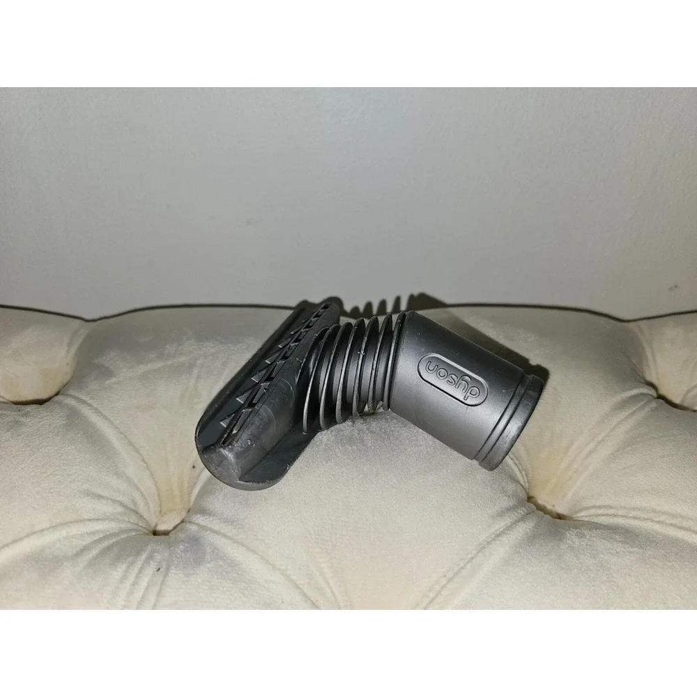 Dyson hand ships