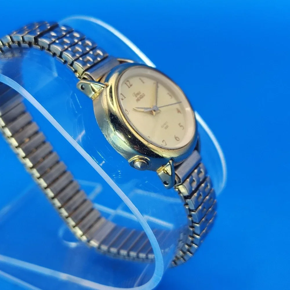 Vintage 1997 Timex Indiglo 24mm Women's Quartz Watch Stretch Bracelet Restored‎