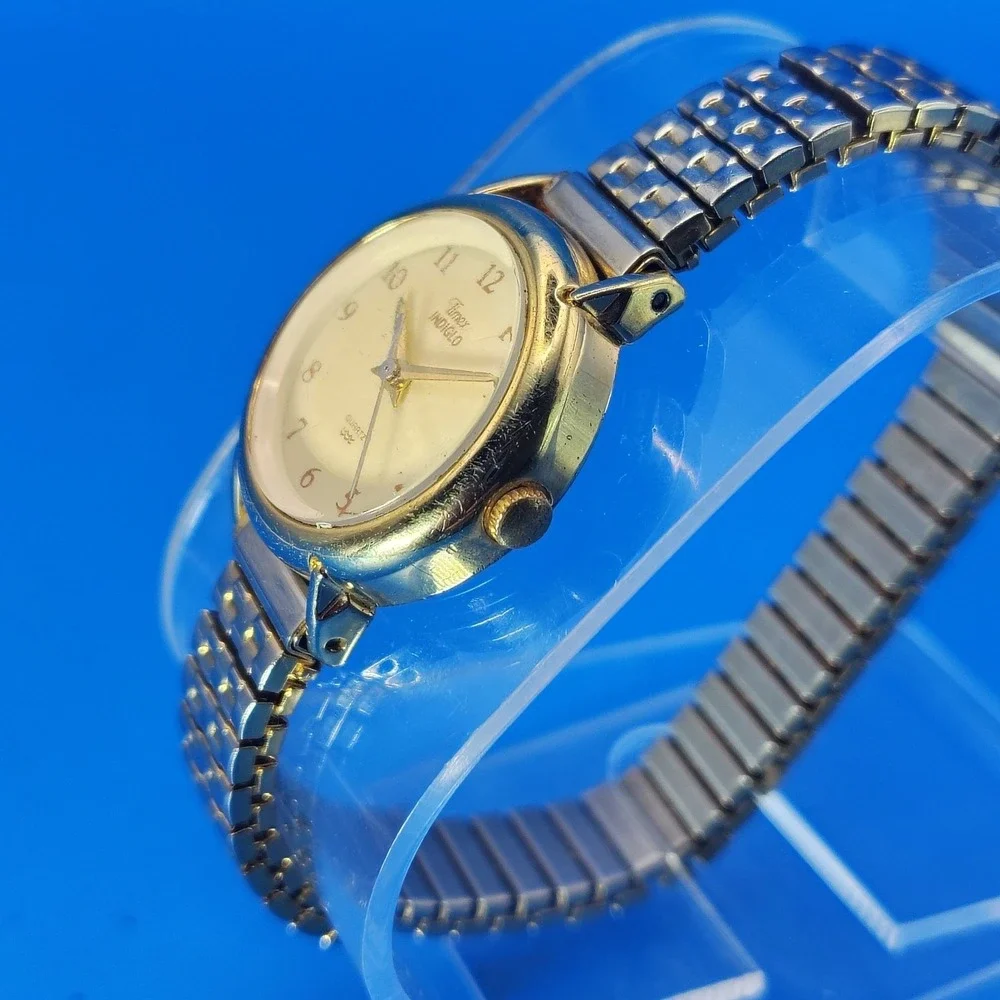 Vintage 1997 Timex Indiglo 24mm Women's Quartz Watch Stretch Bracelet Restored‎