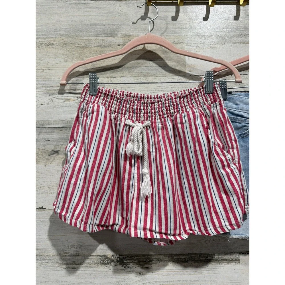 Old Navy shorts casual nautical