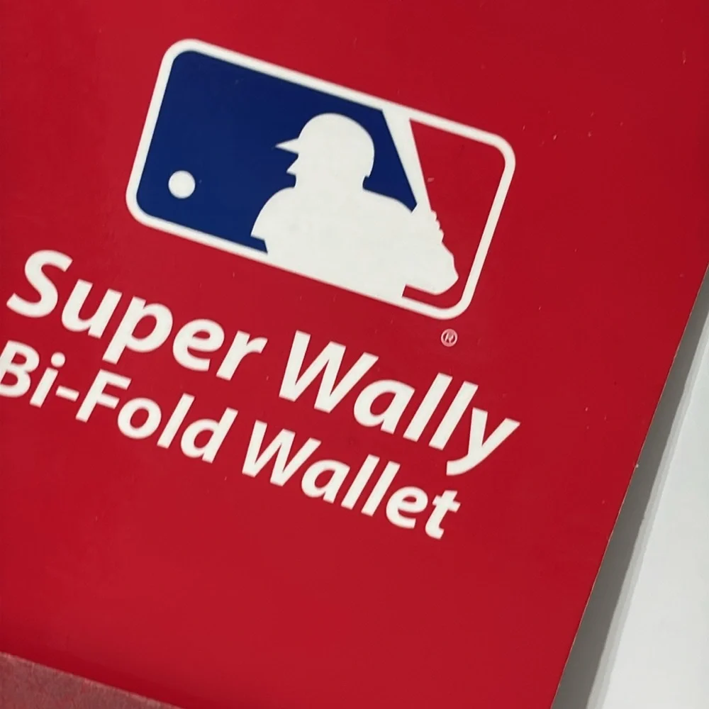 MLB Philadelphia Phillies Super Wally Bi-Fold Wallet