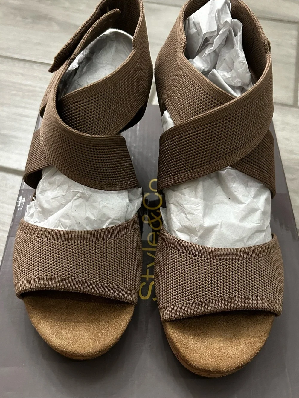 Style & CO Women's Brown Beige  Elastic Strappy Sandals - Comfort Wedge Size 7.5