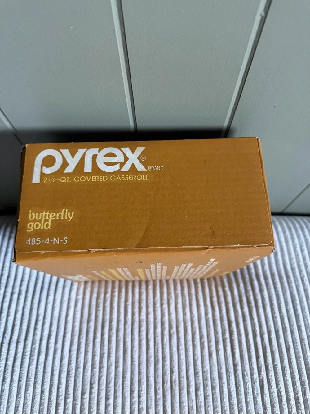 Pyrex classic covered
