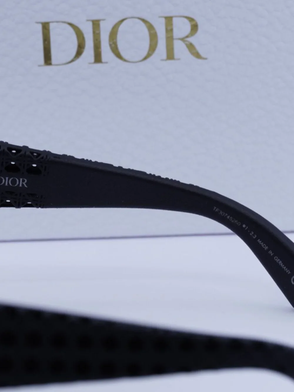 Dior model dior3d