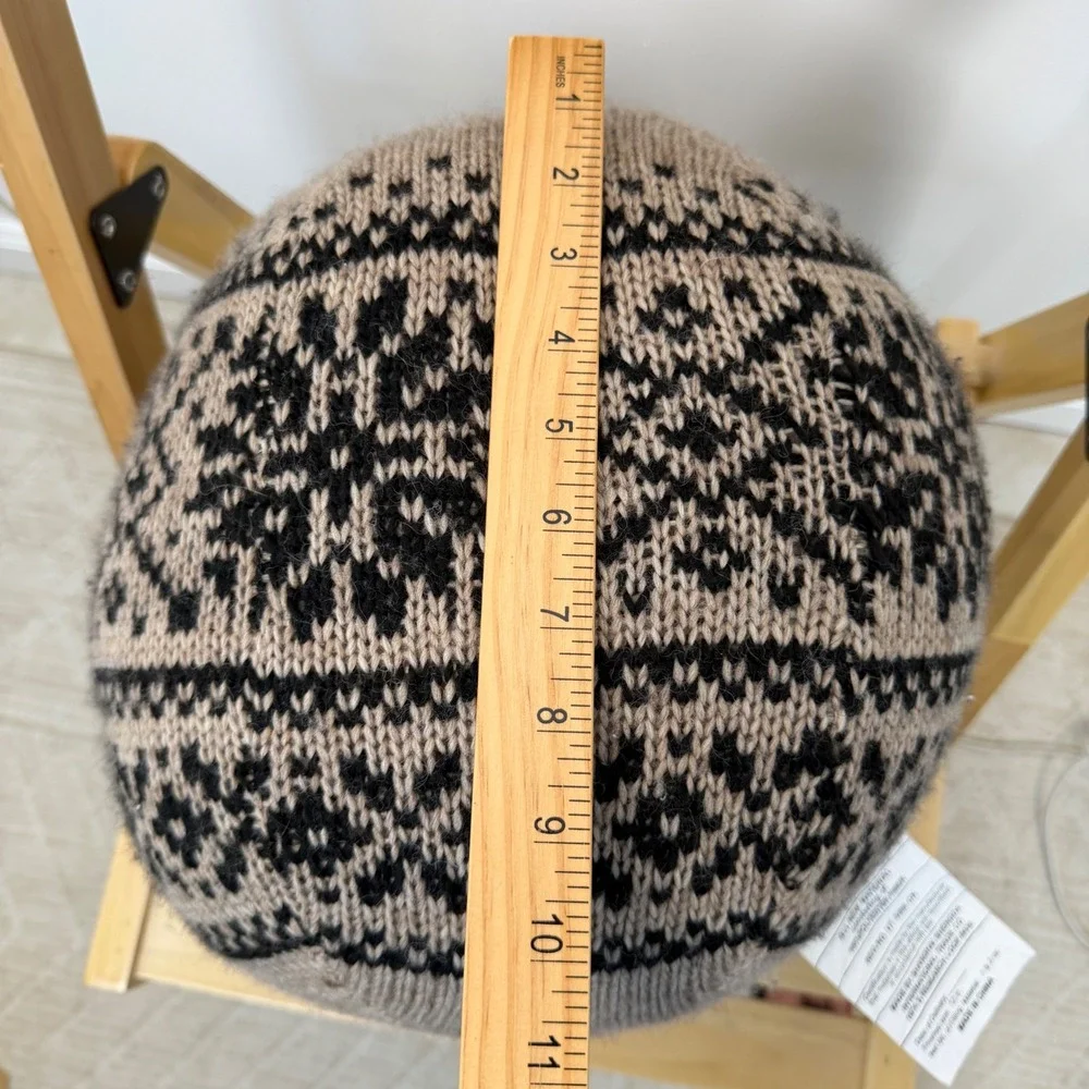 NEW - Pottery Barn Fair Isle Sweater Round Pillow 12