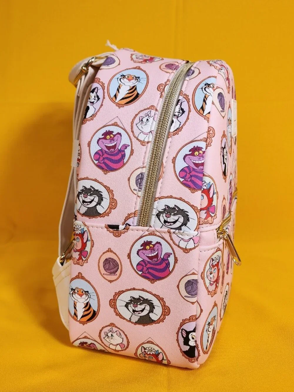 Loungefly pack your
