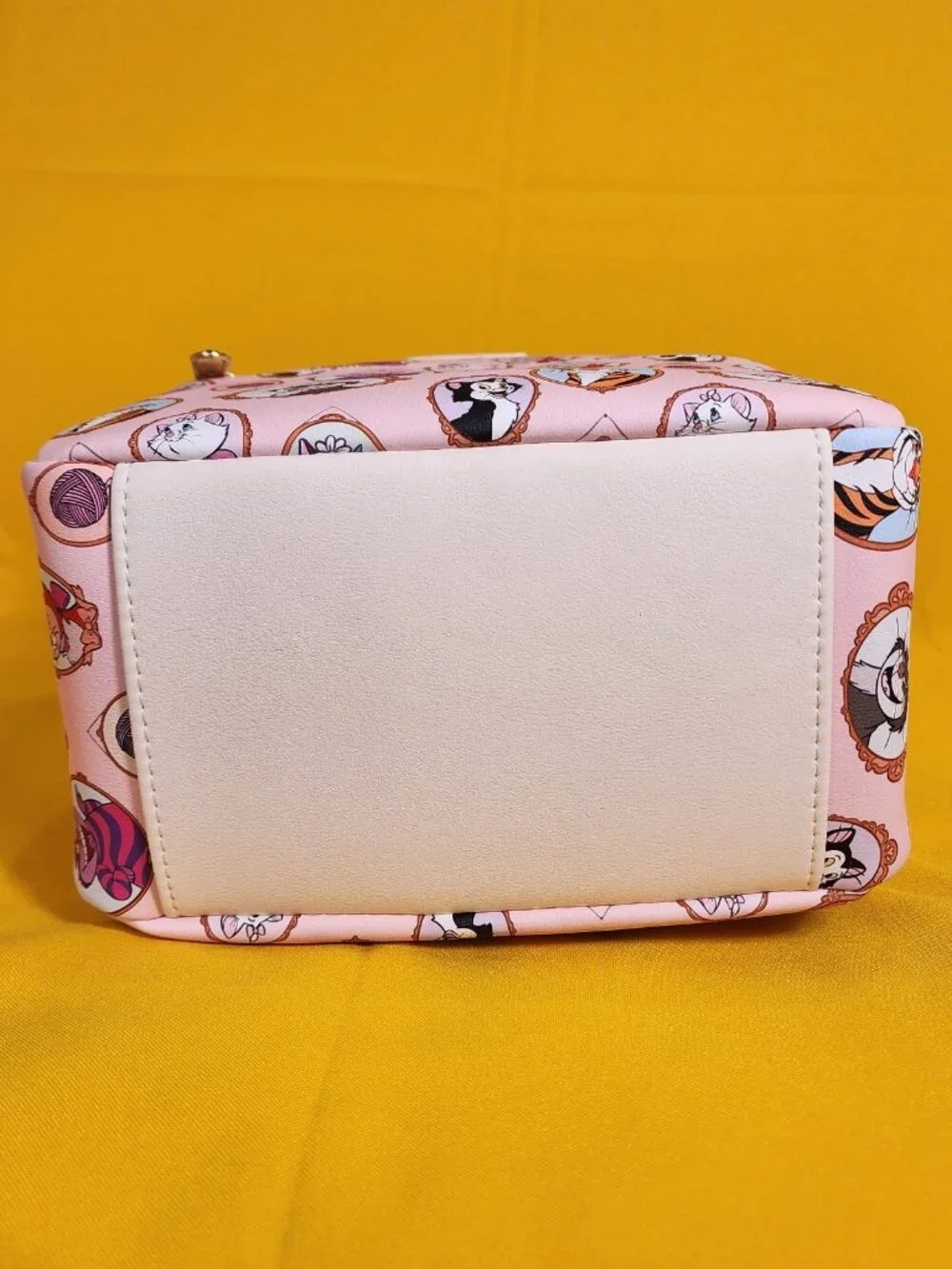 Loungefly pack your