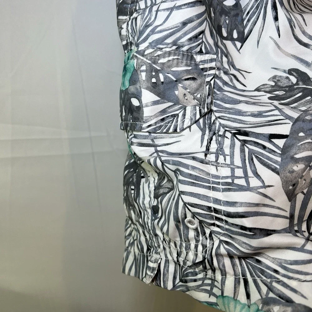 Tommy Bahama these tommy