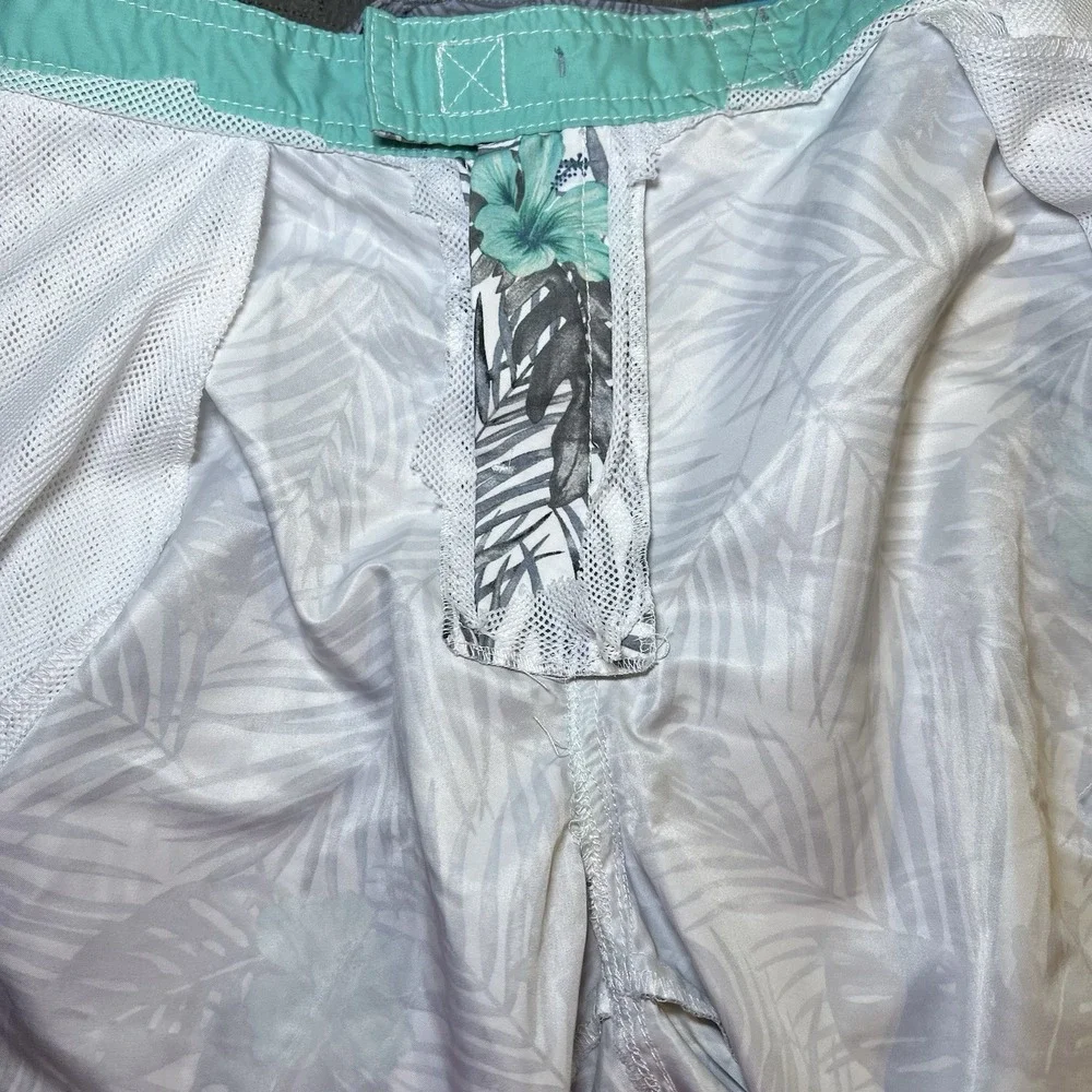 Tommy Bahama these tommy