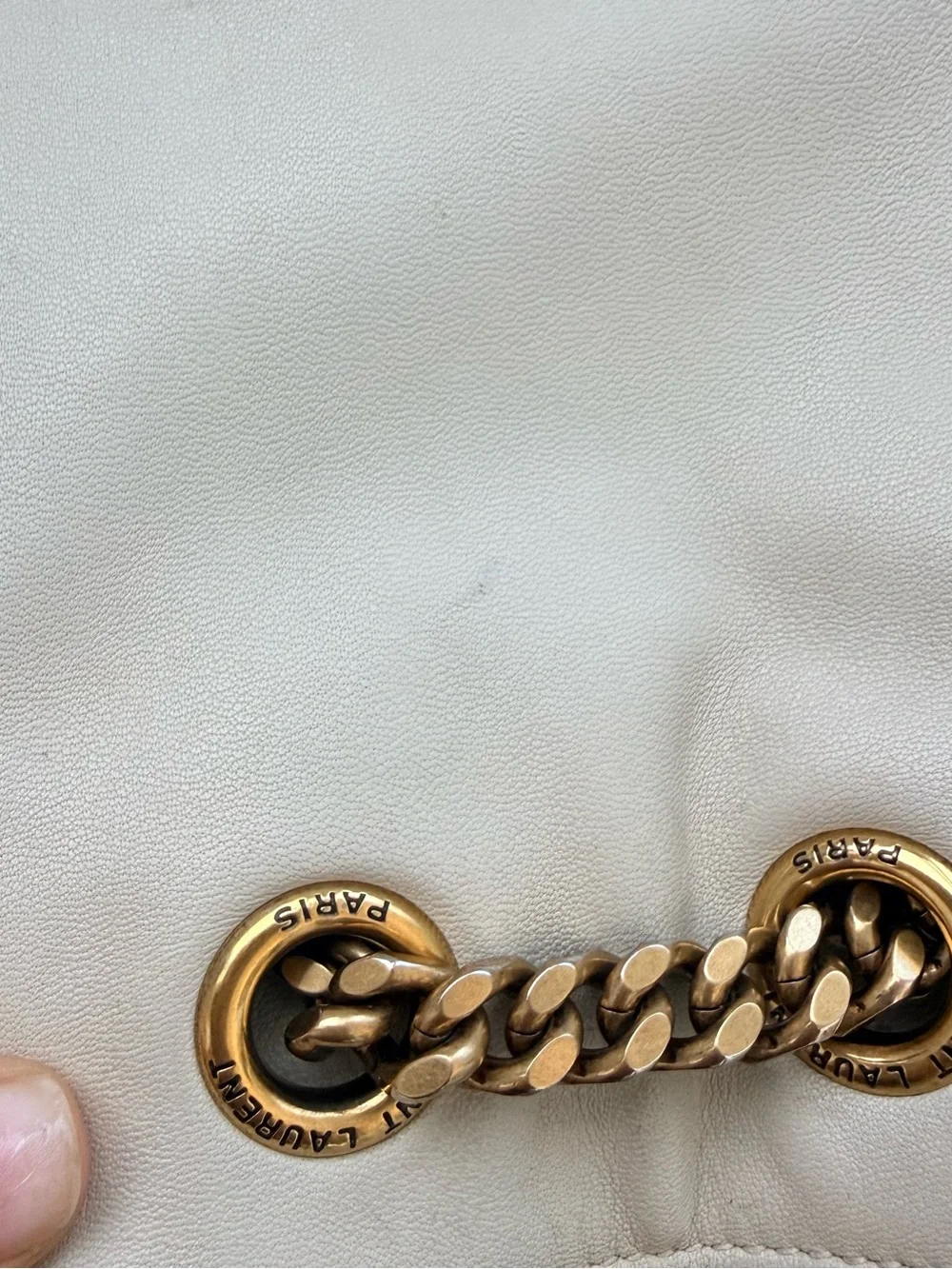 Saint Laurent elegant off